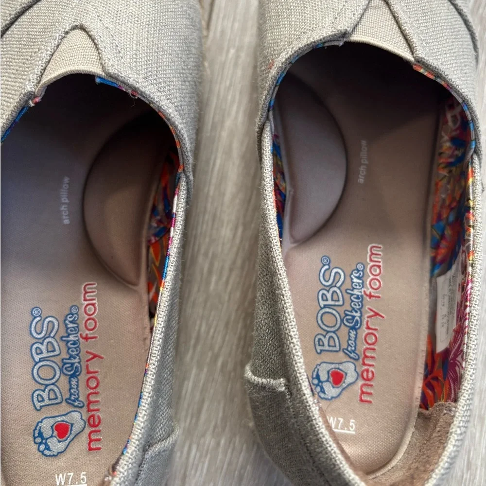 BOBS by Skechers Gray Wedge Slip On Shoes Memory Foam 7.5 - Picture 4 of 5